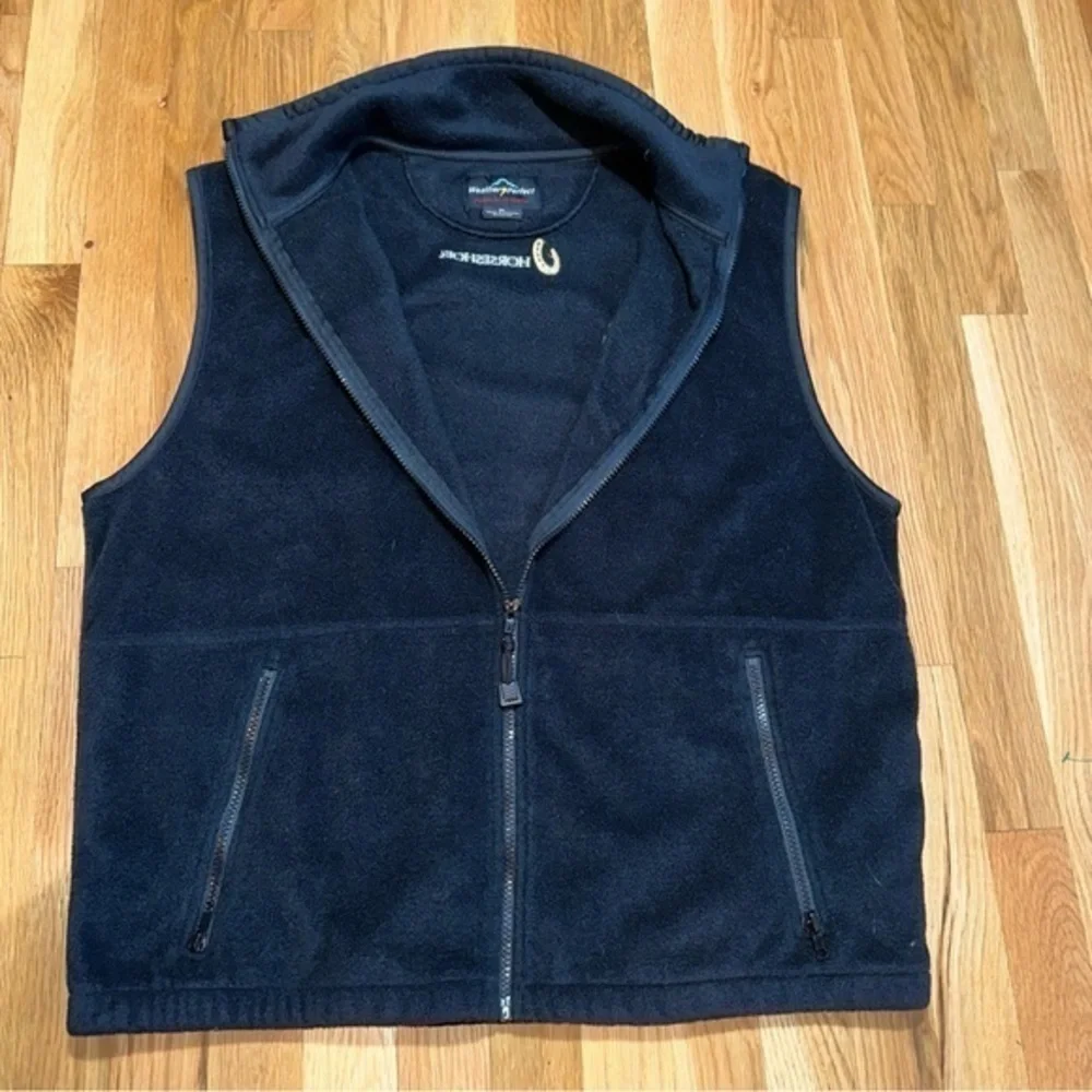 CHICAGO‎ BLACKHAWKS SLEEVELESS VEST SIZE XL FLEECE
